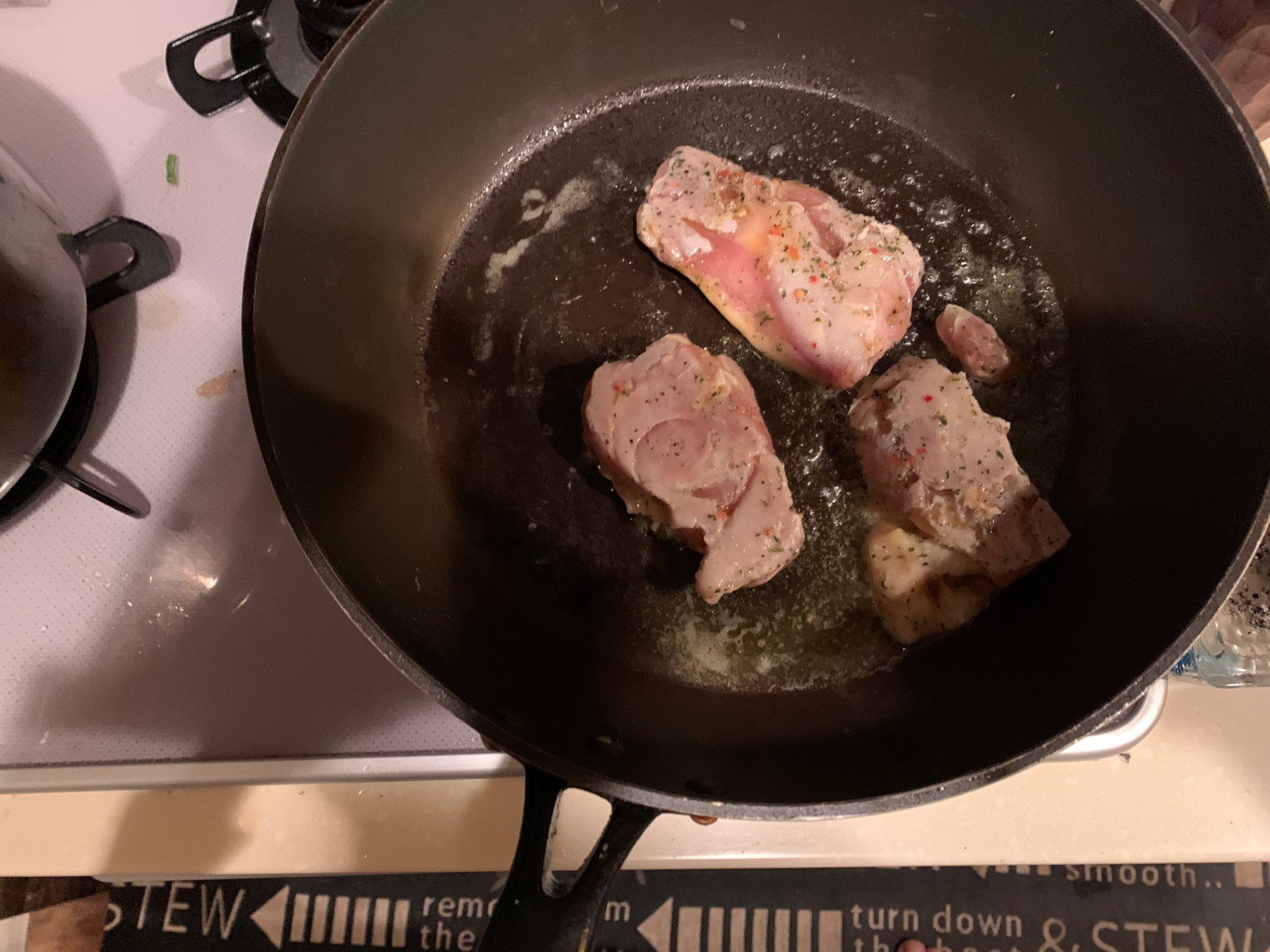 料理でキッチンが散らかる